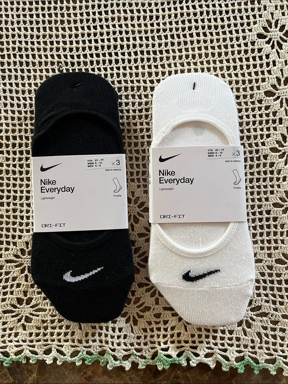 🆕 Nike Everyday Dri-Fit Lightweight Liners No Show Socks Black 3-pk & White 3-pk